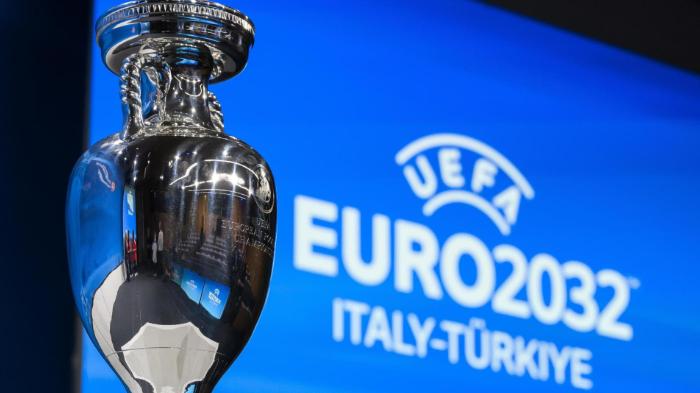 Calcio, Firenze si candida per gli Europei 2032. Funaro: “Ci sono tutti i presupposti” Calcio, Firenze si candida per gli Europei 2032. Funaro: “Ci sono tutti i presupposti”