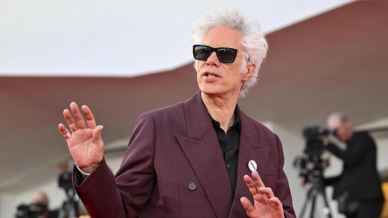 Nel cast Cate Blanchett Adam Driver e Tom Waits Nel cast Cate Blanchett Adam Driver e Tom Waits