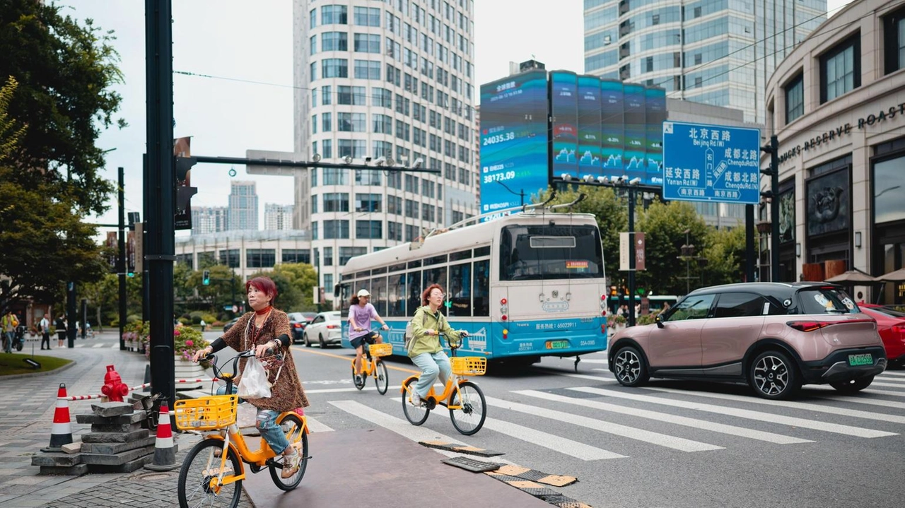 Peggiora la deflazione in Cina, -0,4% i prezzi al consumo Peggiora la deflazione in Cina, -0,4% i prezzi al consumo