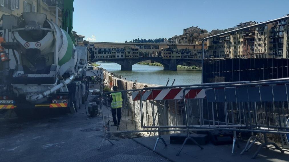 Firenze, lavori di Publiacqua sui lungarni Vespucci e Corsini: come cambia la viabilità Firenze, lavori di Publiacqua sui lungarni Vespucci e Corsini: come cambia la viabilità
