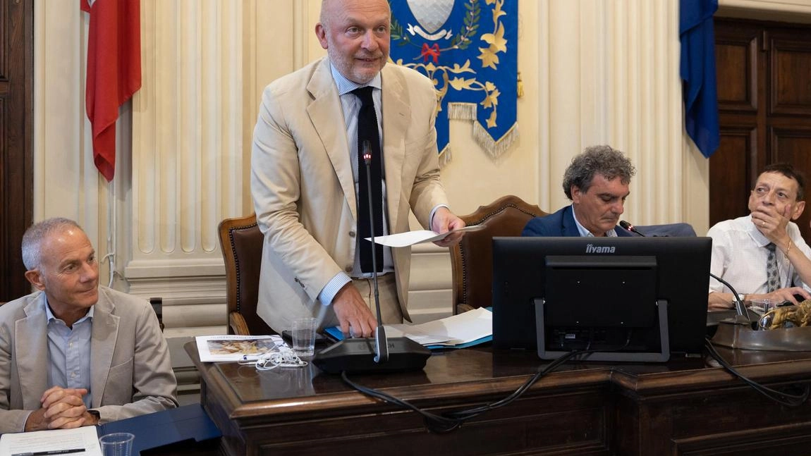 Il sindaco Del Rosso nel corso di un consiglio comunale Il sindaco Del Rosso nel corso di un consiglio comunale