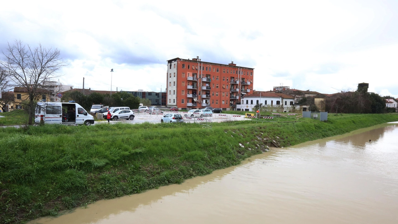 Scesi i livelli dell’Era e dell’Arno. Smottamenti e disagi nelle frazioni