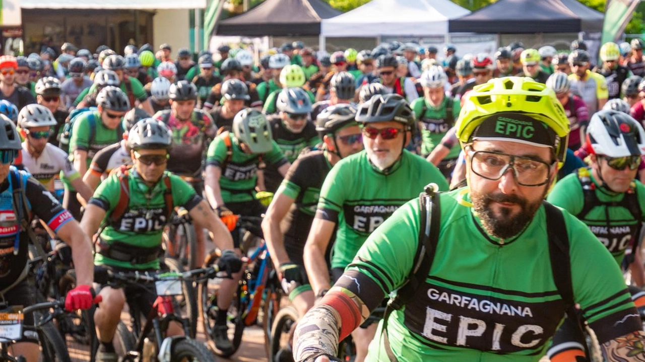 Oggi la giornata sarà dedicata ai giovanissimi, dagli 8 ai 14 anni, iscritti alla EPIC Kids , mentre domani partiranno ufficialmente la Garfagnana EPIC e la Garfagnana EPIC Day. Tre giorni a pedalare immersi nella natura Oggi la giornata sarà dedicata ai giovanissimi, dagli 8 ai 14 anni, iscritti alla EPIC Kids , mentre domani partiranno ufficialmente la Garfagnana EPIC e la Garfagnana EPIC Day. Tre giorni a pedalare immersi nella natura