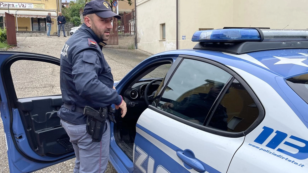 Le indagini sono state seguite dalla squadra mobile dopo le due aggressioni avvenute in strada e in casa della vittima Le indagini sono state seguite dalla squadra mobile dopo le due aggressioni avvenute in strada e in casa della vittima