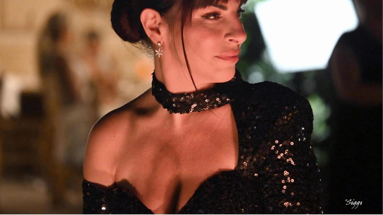 La nota e splendida cantante Perla sarà accompagnata da Domenico Greco al pianoforte, il violinista Claudio Galazzo