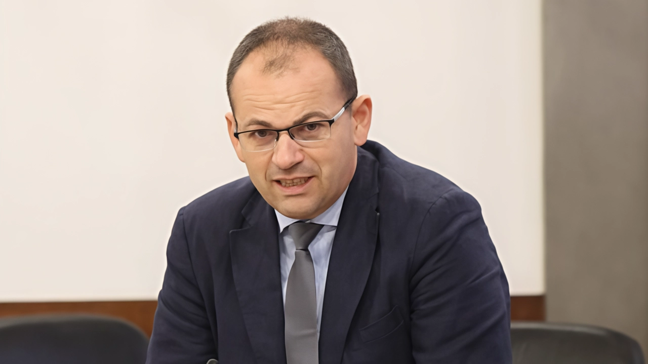 Secondo le indagini della. procura Niccolai sarebbe la vittima di un caso di diffamazione aggravata Secondo le indagini della. procura Niccolai sarebbe la vittima di un caso di diffamazione aggravata