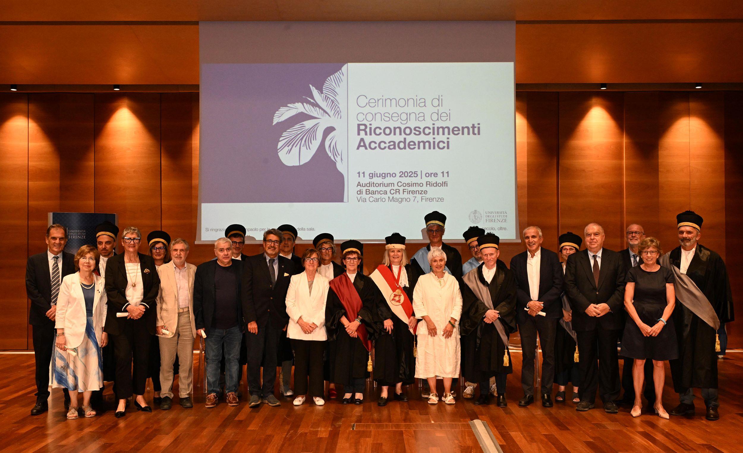 https://www.lanazione.it/image-service/view/acePublic/alias/contentid/MTI0MWY0NDUtOTFiZi00/0/la-cerimonia-dell-universita-di-firenze.jpeg