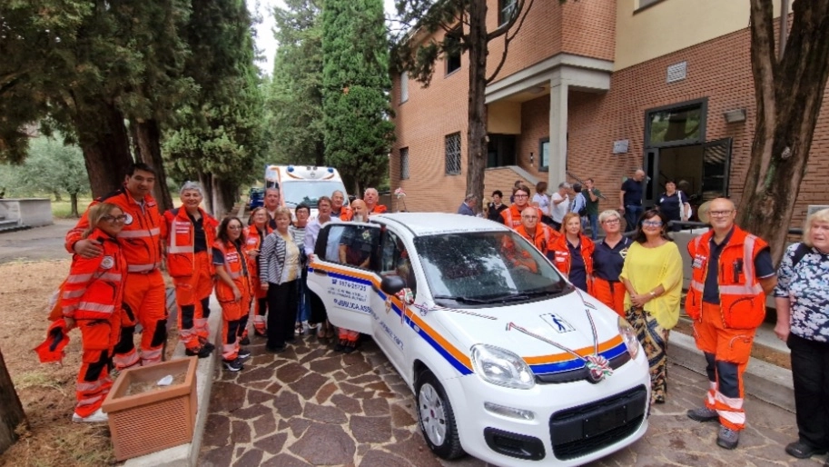 Prato, nuovo mezzo per la sezione Santa Lucia Prato, nuovo mezzo per la sezione Santa Lucia