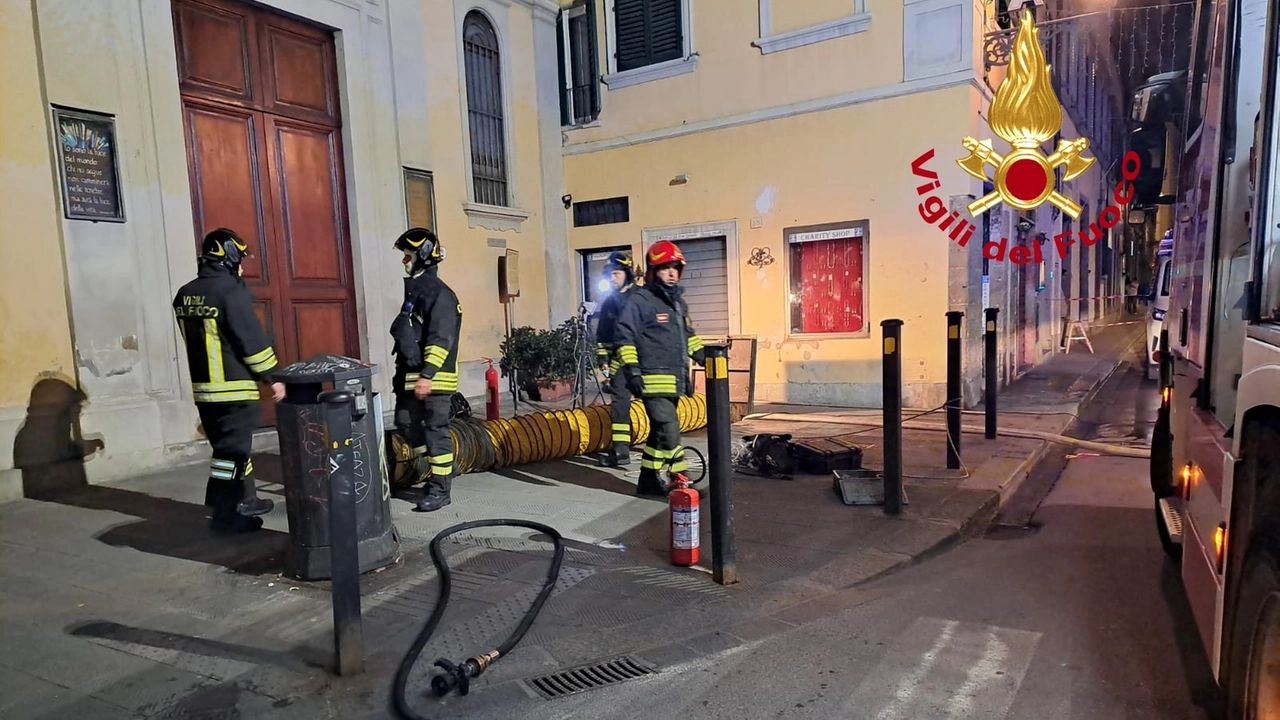 L'intervento dei vigili del fuoco L'intervento dei vigili del fuoco