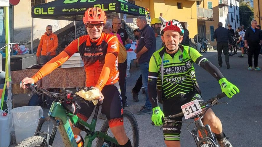 Grande festa ieri ad Albiano Magra per gli appassionati della. bicicletta Grande festa ieri ad Albiano Magra per gli appassionati della. bicicletta