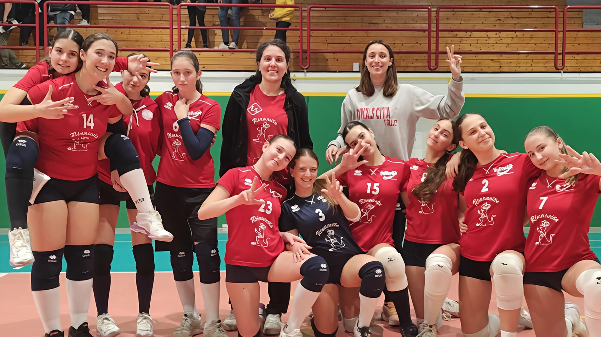 Le ragazze della squadra Under 16 del Rinascita Volley Firenze