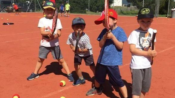 Tanti bambini si avvicinano al tennis affascinati dagli straordinari successi di Sinner, Paolini, Musetti & C. Tanti bambini si avvicinano al tennis affascinati dagli straordinari successi di Sinner, Paolini, Musetti & C.