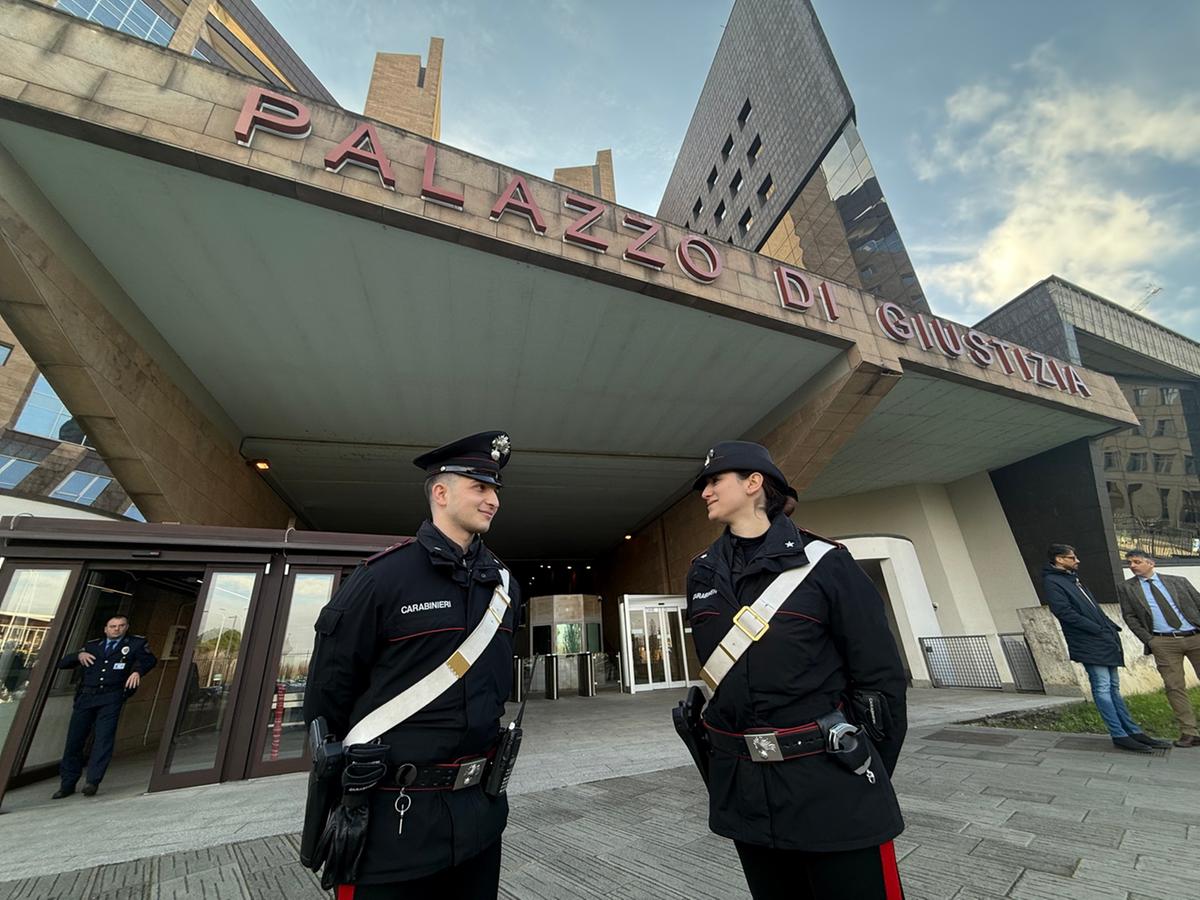 cade dalle scale in rsa e muore chiesto il processo per i titolari e due dipendenti della struttura