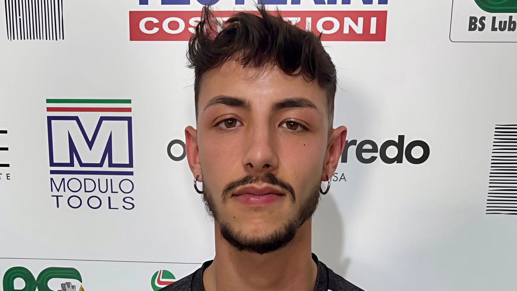 Yuri Salis è. rientrato. sabato Yuri Salis è. rientrato. sabato