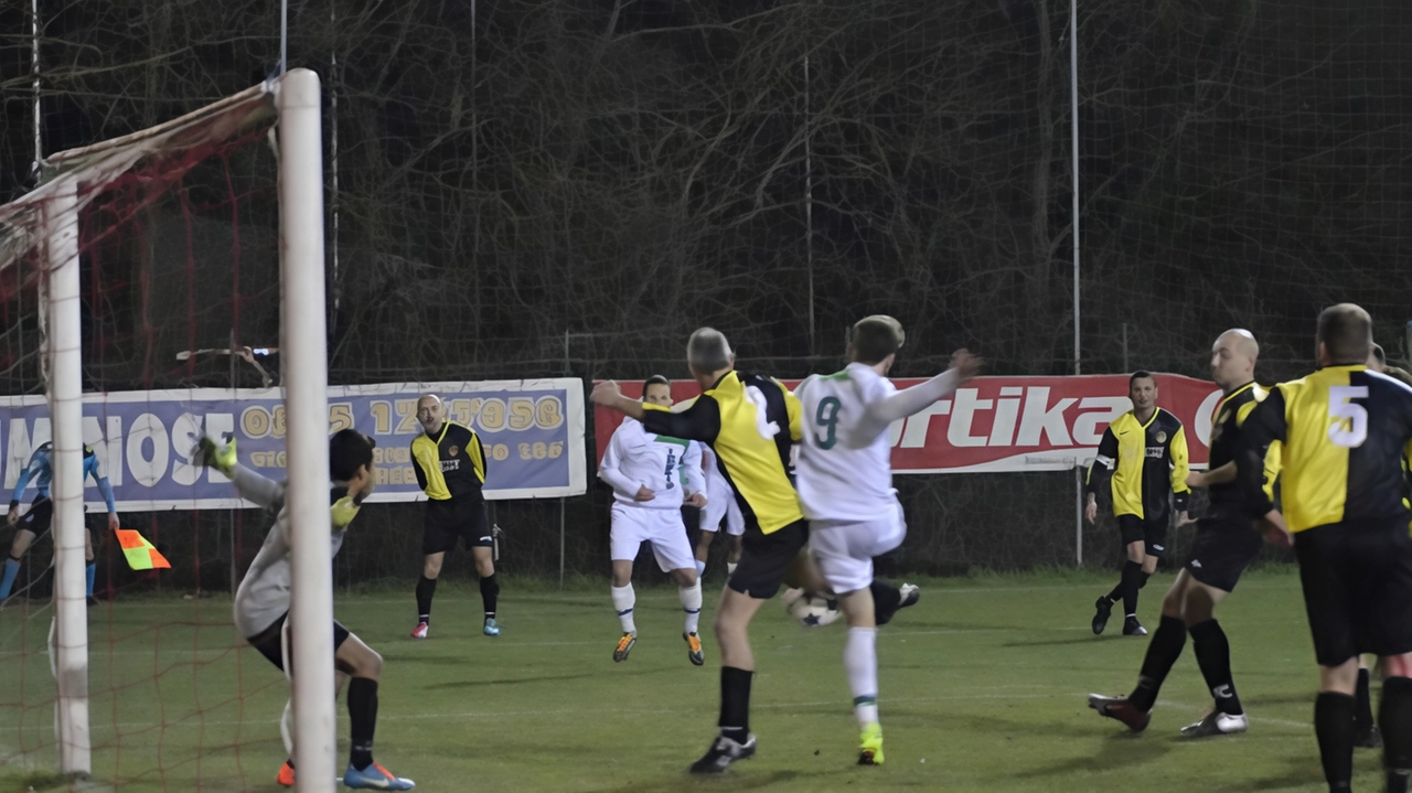Tuscar e Pietraia adesso dovranno giocare nuovamente la partita che mette in palio un pass per la finale dove è già approdata la Faellese Tuscar e Pietraia adesso dovranno giocare nuovamente la partita che mette in palio un pass per la finale dove è già approdata la Faellese
