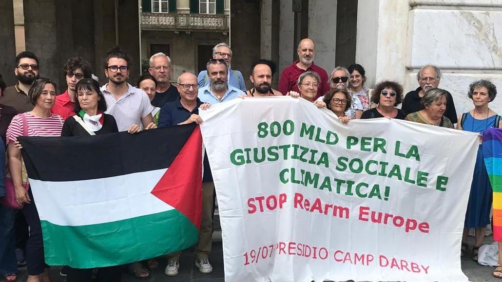 https://www.lanazione.it/image-service/view/acePublic/alias/contentid/MTJjMTQzMDAtZjU1Zi00/0/presidio-a-camp-darby-no-a-guerre-e-riarmo-ue-pace-deve-partire-da-noi.jpeg?f=16:9&w=1200&h=630