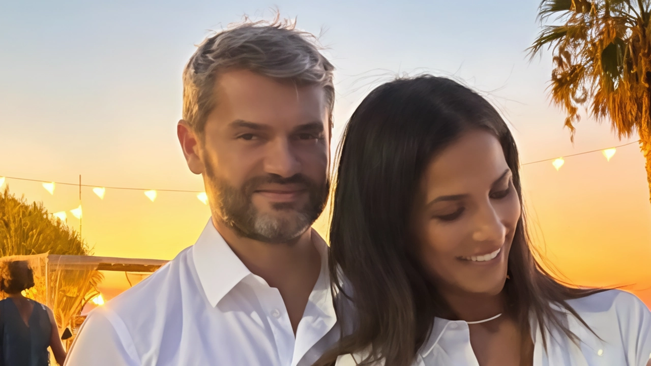 Filippa Lagerback per la prima volta all’Isola d’Elba, mentre il tenore di Lajatico ospita Salt Bae a Villa Alpebella Filippa Lagerback per la prima volta all’Isola d’Elba, mentre il tenore di Lajatico ospita Salt Bae a Villa Alpebella
