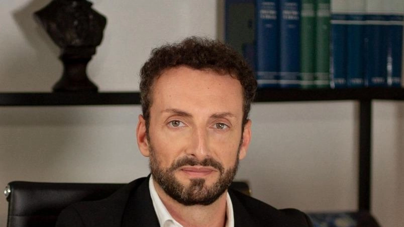 Il consigliere di Giani interviene nella discussione Il consigliere di Giani interviene nella discussione