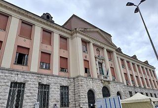 https://www.lanazione.it/image-service/view/acePublic/alias/contentid/MTJlOTlhYWItZDVlMi00/0/l-ospedale-di-livorno.jpeg?f=1.90:1&w=1200