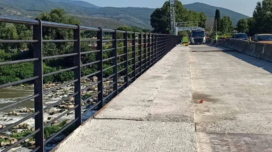 Il ponte della Botte tra Fornacette e San Giovanni alla Vena: lavori da più di un anno Il ponte della Botte tra Fornacette e San Giovanni alla Vena: lavori da più di un anno