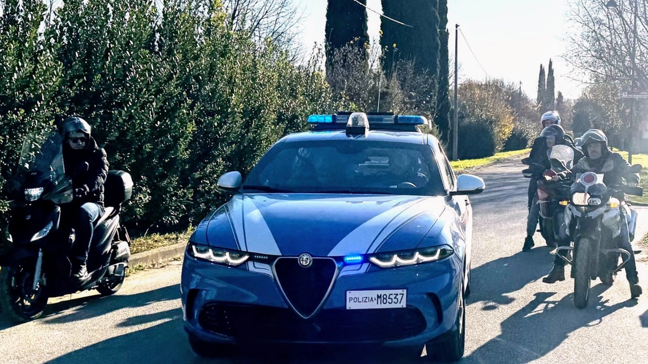 La polizia ha arrestato lo scippatore La polizia ha arrestato lo scippatore