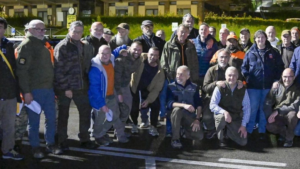 Una notte con gli esperti tra strade sterrate e carrarecce in Vallata. Ci sono i tecnici della Regione e degli Atc e venti volontari, tutti cacciatori. Saccardi: "La popolazione degli ungulati aumenta. Monitorarla è importante".