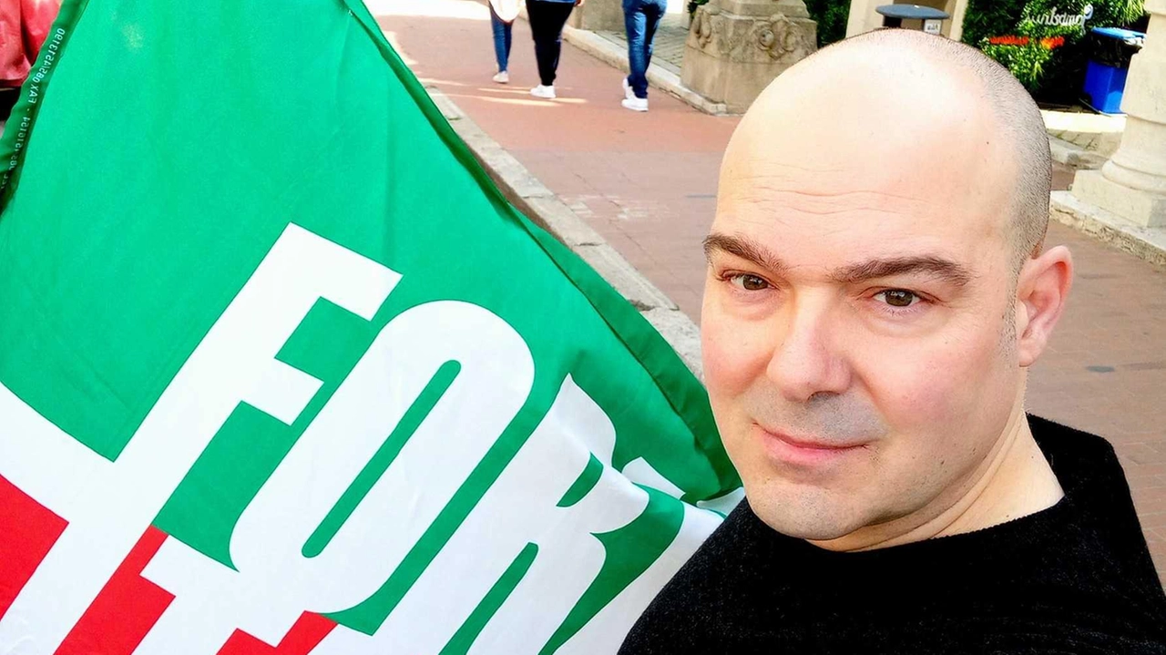 Alberto Lucarelli (Forza Italia) interviene sulla rissa avvenuta venerdì sera alla stazione di Montecatini Terme Alberto Lucarelli (Forza Italia) interviene sulla rissa avvenuta venerdì sera alla stazione di Montecatini Terme