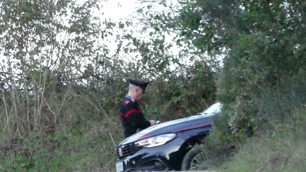 I carabinieri sul posto I carabinieri sul posto