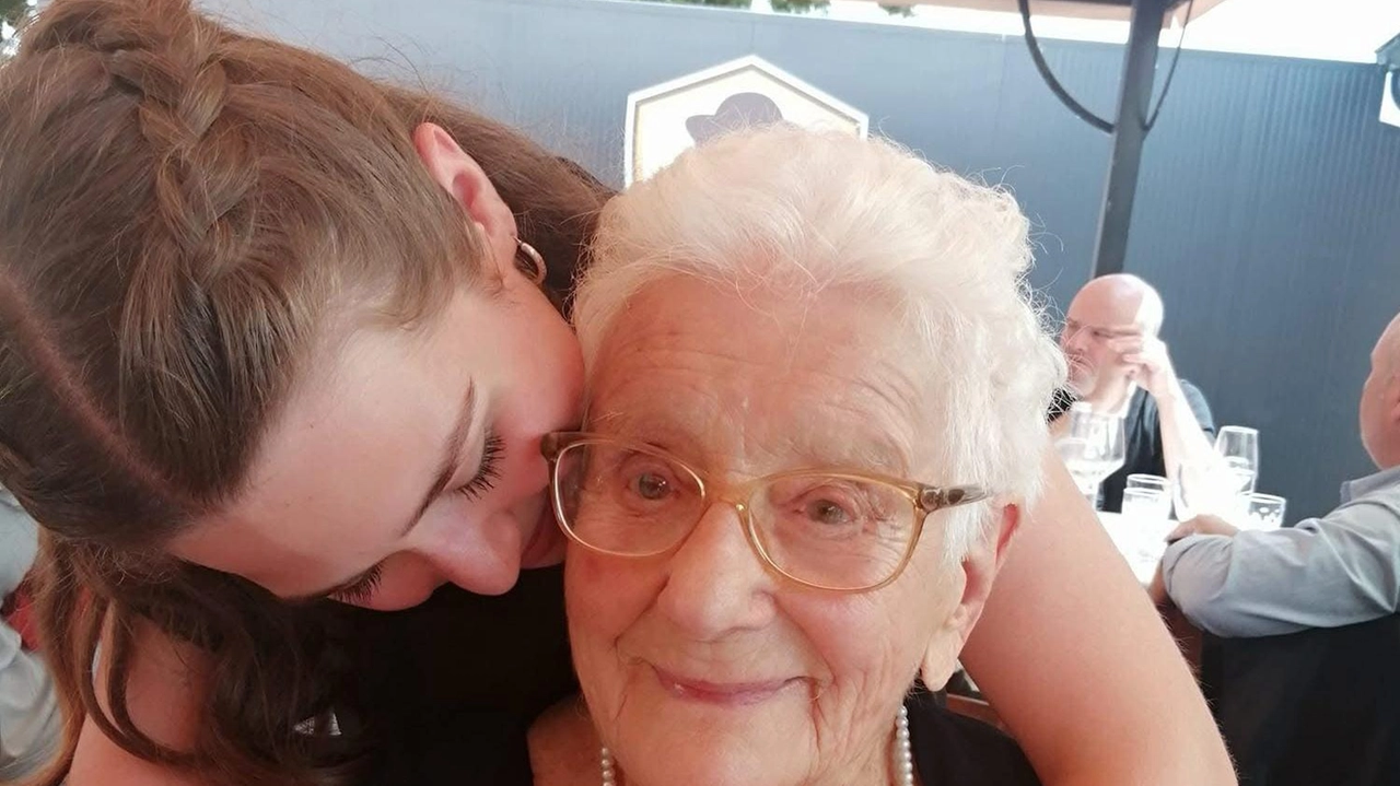 MONTONE – Il borgo arietano in lutto per la scomparsa di Maria Biccheri, la sua cittadina più anziana e centenaria,... MONTONE – Il borgo arietano in lutto per la scomparsa di Maria Biccheri, la sua cittadina più anziana e centenaria,...