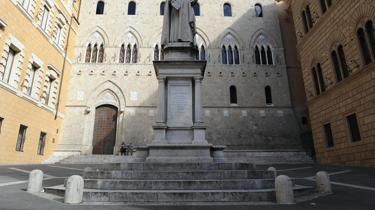 Spunta l’ipotesi di una cordata di italiani nell’azionariato di Mps quando il ministero dell’Economia non sarà più il socio di riferimento Spunta l’ipotesi di una cordata di italiani nell’azionariato di Mps quando il ministero dell’Economia non sarà più il socio di riferimento