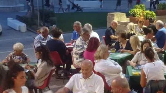 Il ricavato del torneo alla famiglia di Alessandra . Il ricavato del torneo alla famiglia di Alessandra .