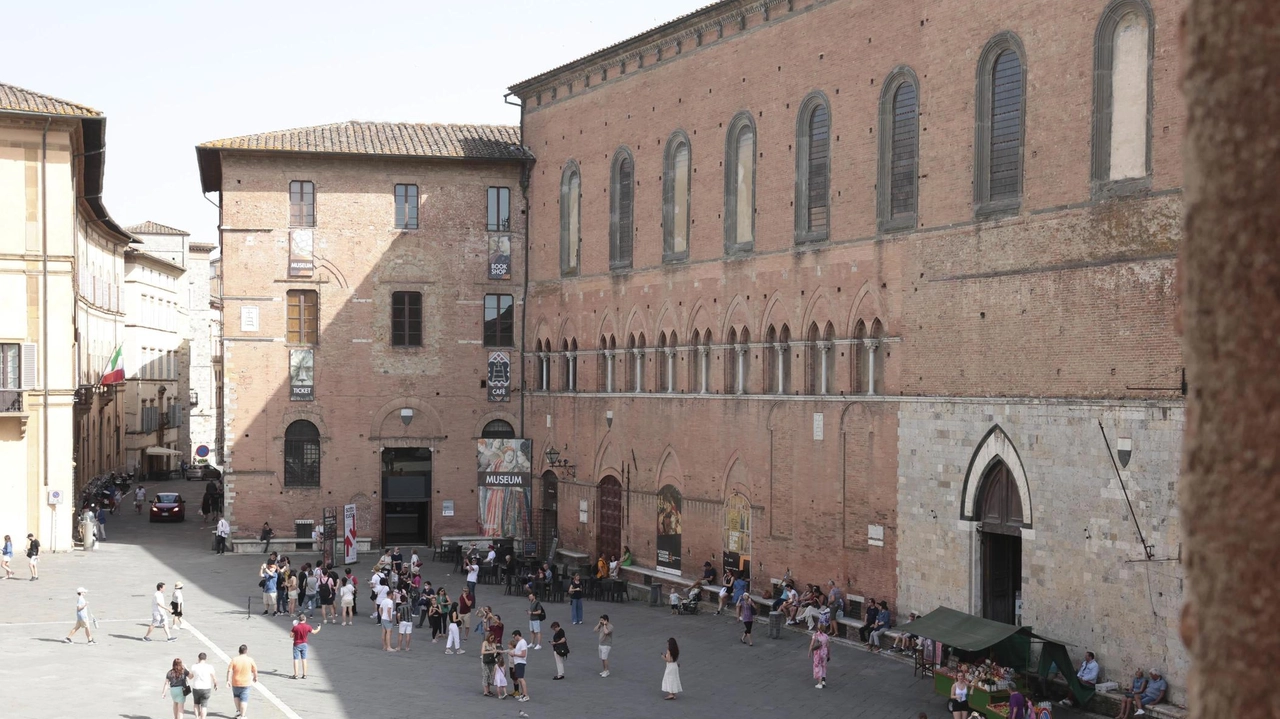 Unicoop Firenze incontra il territorio di Siena: al via, da domani al 28 febbraio, presso il Complesso museale di Santa... Unicoop Firenze incontra il territorio di Siena: al via, da domani al 28 febbraio, presso il Complesso museale di Santa...