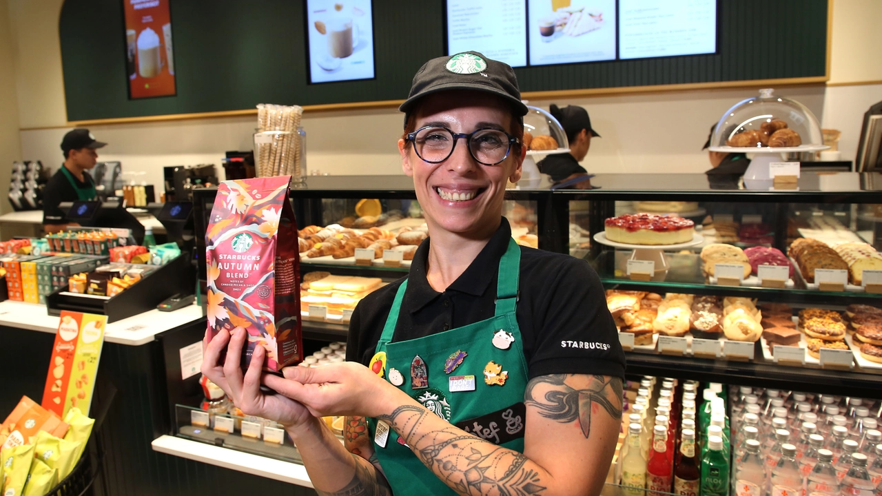 Inaugurato il nuovo Starbucks in via del Corso (Foto Marco Mori / New Press Photo)