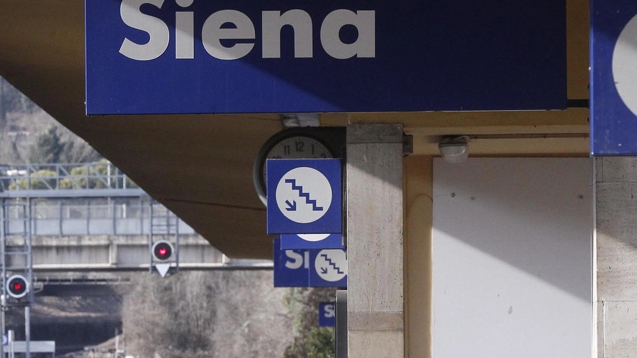 Non c’è pace per i pendolari della Siena-Chiusi Anche ieri treni soppressi per un guasto (foto d’archivio) Non c’è pace per i pendolari della Siena-Chiusi Anche ieri treni soppressi per un guasto (foto d’archivio)