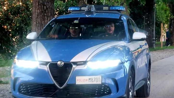 Rapido e provvidenziale l’intervento della Polizia Rapido e provvidenziale l’intervento della Polizia