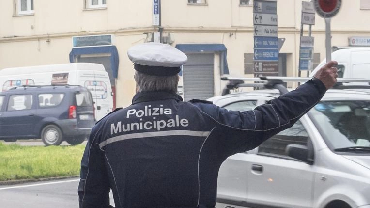 È iniziato il percorso di formazione degli agenti del Corpo di polizia municipale in vista dell’adozione dell’armamento, come previsto dal... È iniziato il percorso di formazione degli agenti del Corpo di polizia municipale in vista dell’adozione dell’armamento, come previsto dal...