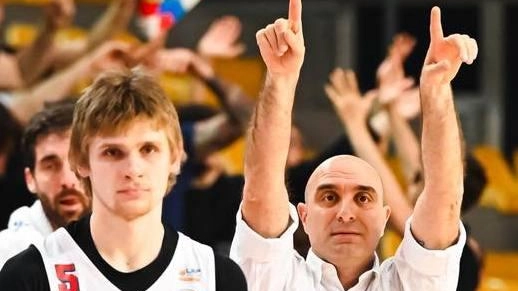 Baltur Arena di Cento esaurita per la sfida (palla a due alle 18.30) fra Herons e Gemini Mestre: in palio c’è la promozione Baltur Arena di Cento esaurita per la sfida (palla a due alle 18.30) fra Herons e Gemini Mestre: in palio c’è la promozione