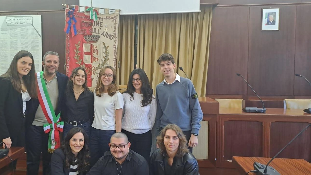 Successo della cerimonia dei centisti. Le parole del sindaco e dell’assessore Successo della cerimonia dei centisti. Le parole del sindaco e dell’assessore
