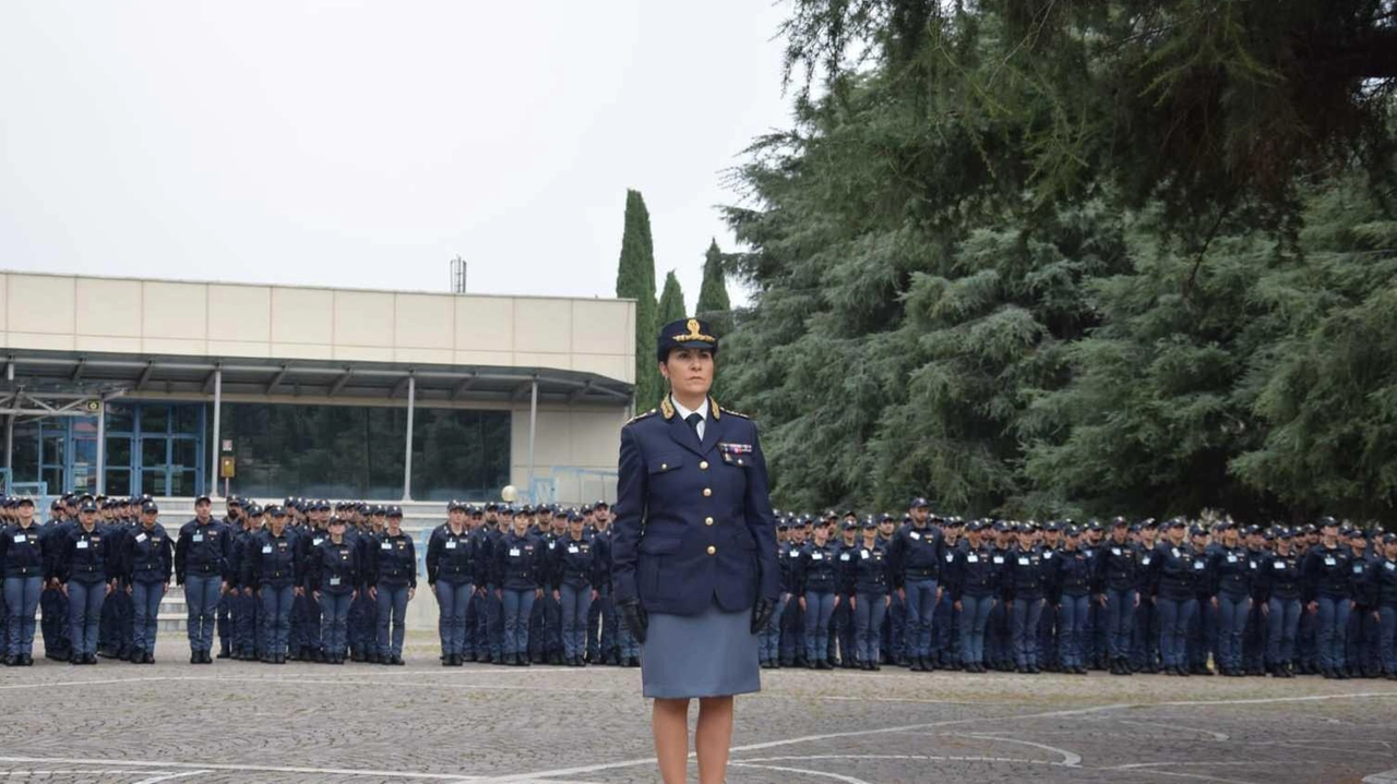 Alla direttrice Maria Teresa Panone sono state espresse le congratulazioni del Sap per la promozione ottenuta, lascerà la scuola di polizia di Spoleto