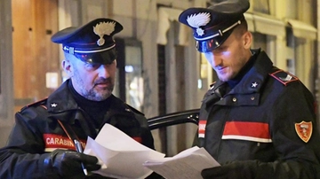 Firenze, anziana borseggiata nel parcheggio del suo condominio
