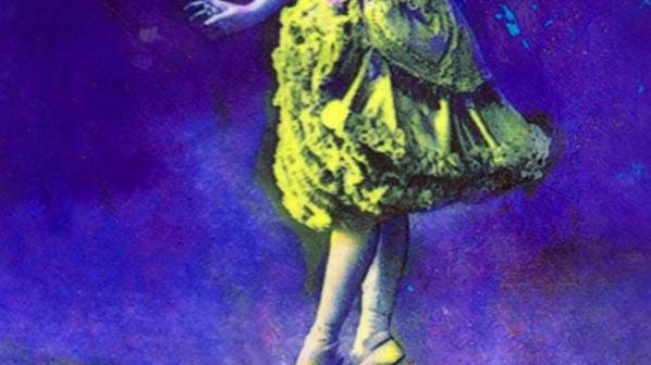 Torna "Alchemika", il festival di teatro di strada e cirque nouveau che anima il quartiere di via della Viola con spettacoli di giocolieri, danzatori e musicisti. In programma concerti, parate e workshop fino a domenica, con ingresso libero. Torna "Alchemika", il festival di teatro di strada e cirque nouveau che anima il quartiere di via della Viola con spettacoli di giocolieri, danzatori e musicisti. In programma concerti, parate e workshop fino a domenica, con ingresso libero.