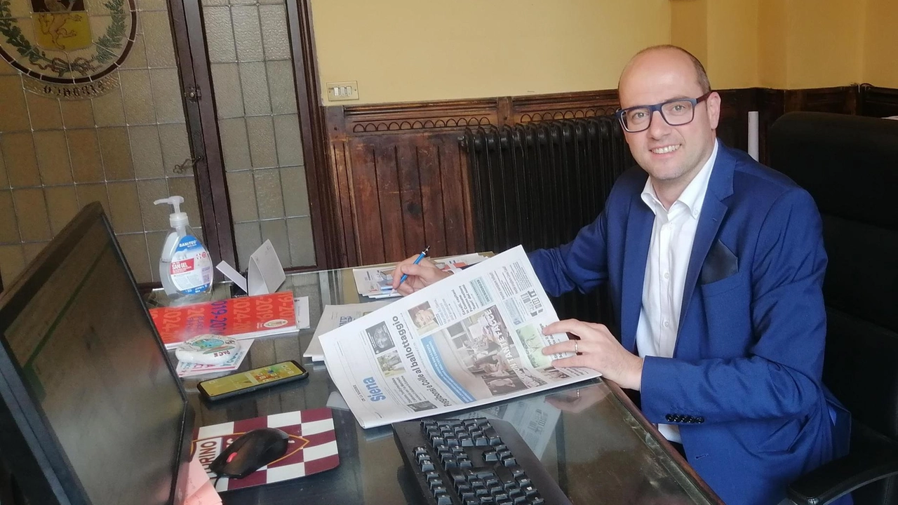 Il sindaco di San Gimignano, Andrea Marrucci, parla del nuovo anno Il sindaco di San Gimignano, Andrea Marrucci, parla del nuovo anno