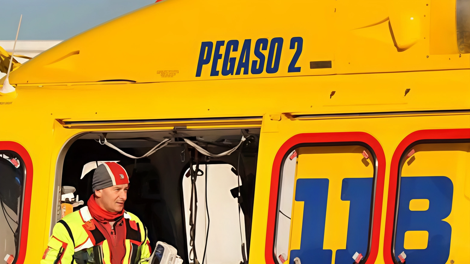 Due interventi dell'eliambulanza "Pegaso 2" a Grosseto per soccorrere due centauri caduti dalle moto durante gare di enduro. Entrambi trasferiti all'ospedale "Le Scotte" di Siena, con condizioni gravi ma stabili.