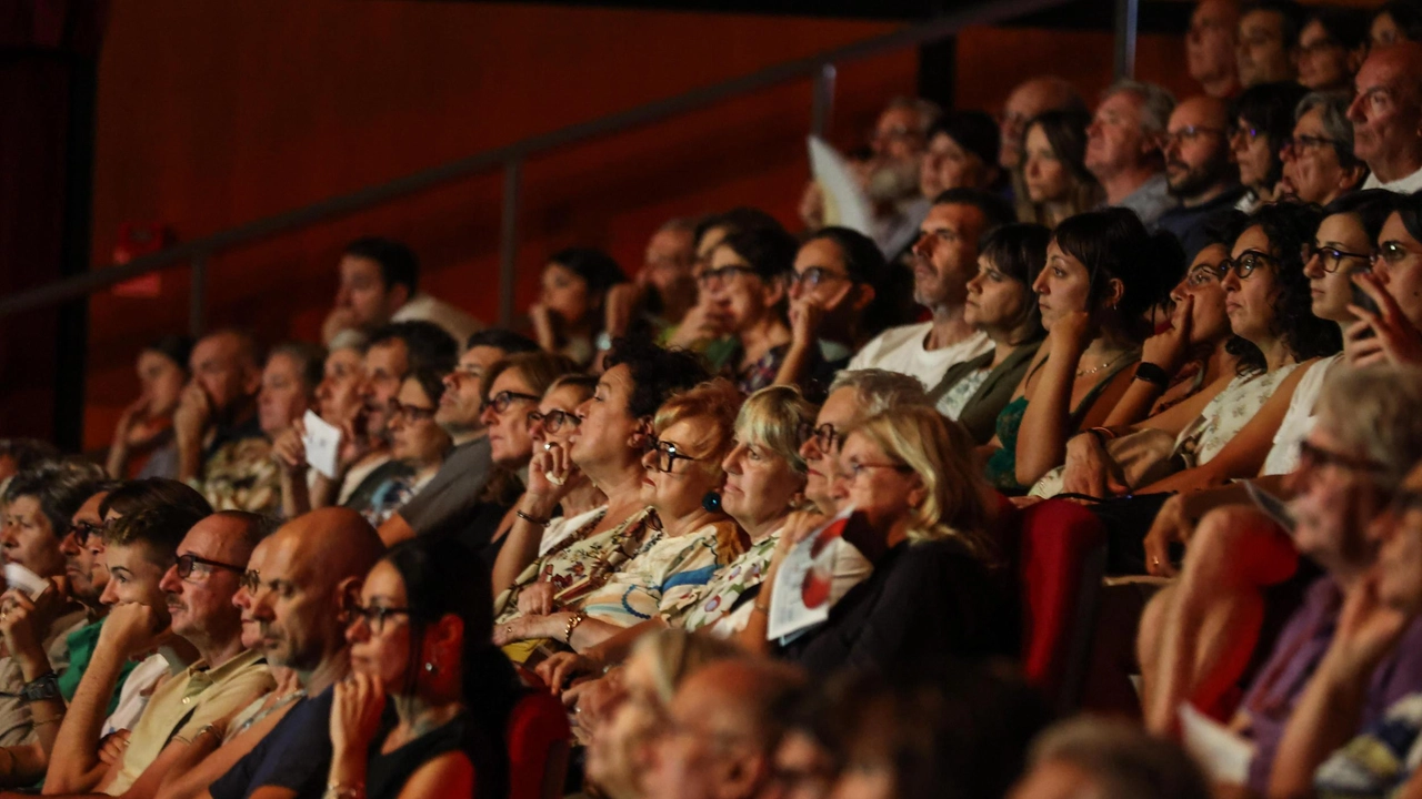 Il pubblico del Teatro Era