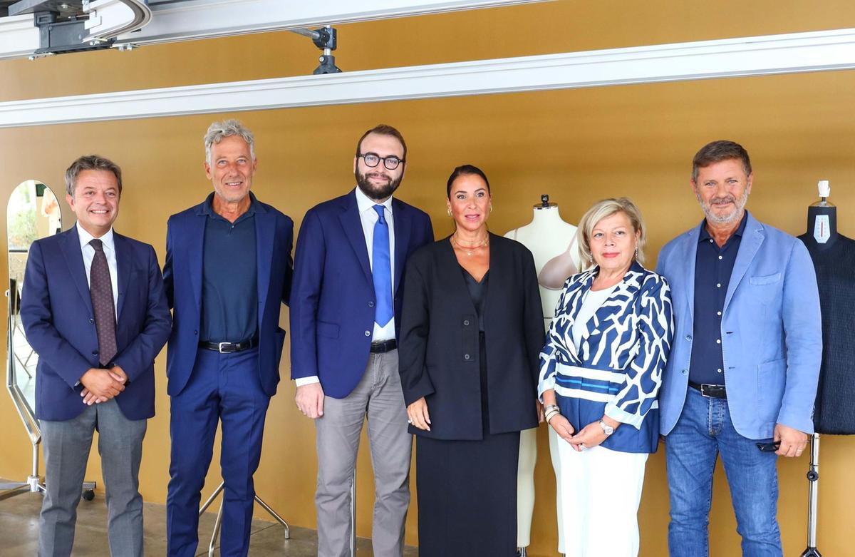 Obiettivo formazione. La crisi della moda?. Si affronta con i talenti: "Ragazzi, avanti tutta" Obiettivo formazione. La crisi della moda?. Si affronta con i talenti: "Ragazzi, avanti tutta"