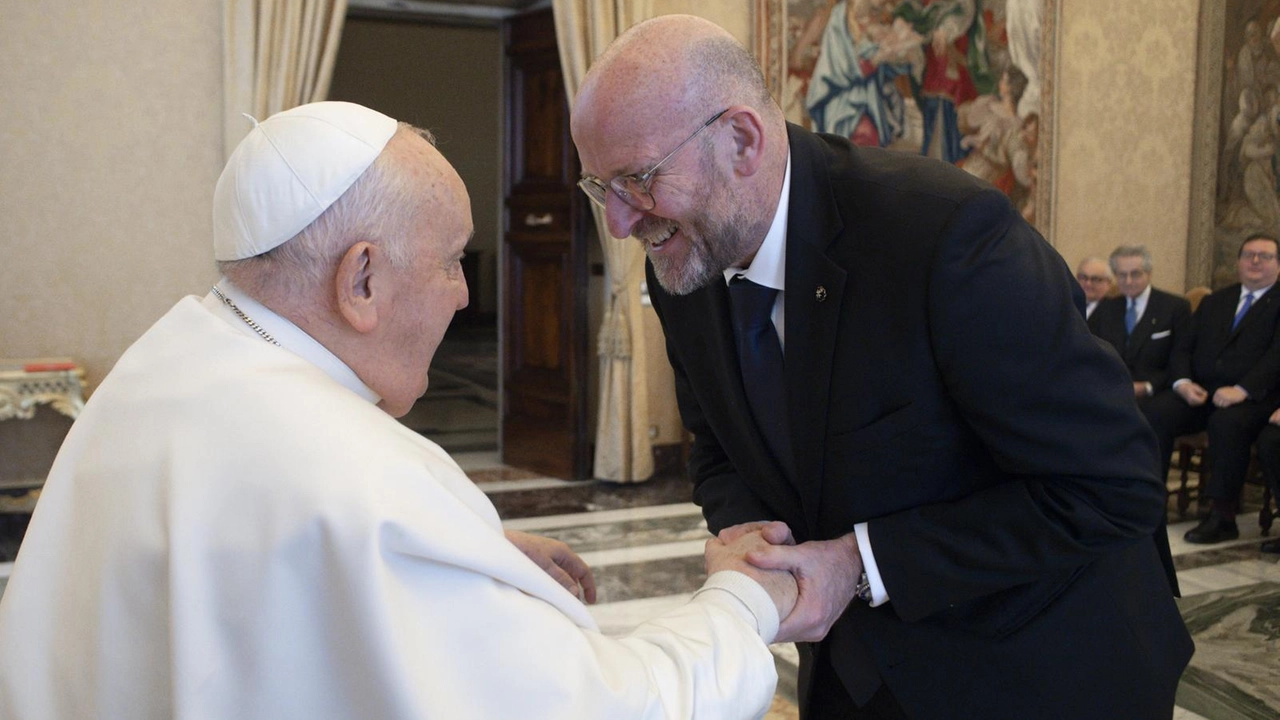 Domenico Giani in udienza dal Papa con gli ambasciatori dell’Ordine di Malta