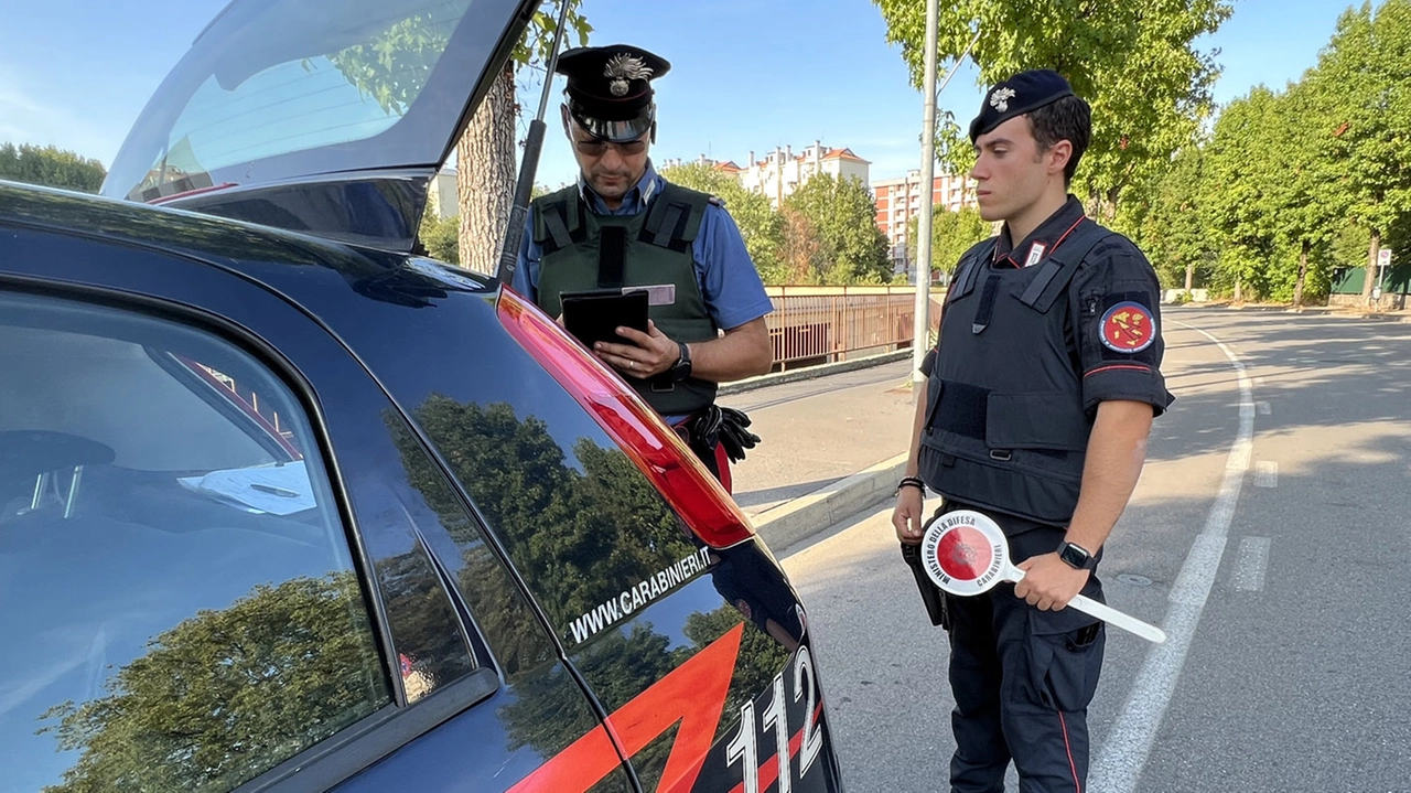 Una delle tante pattuglie dell’Arma sulle strade della provincia (Foto di repertorio) Una delle tante pattuglie dell’Arma sulle strade della provincia (Foto di repertorio)