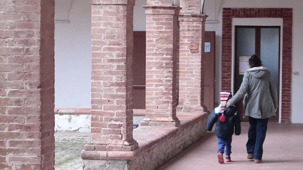 Scuola Colleverde, sarà trasferita da Scacciapensieri all’Emiciclo di San Miniato, spesso utilizzata come jolly in caso di necessità Scuola Colleverde, sarà trasferita da Scacciapensieri all’Emiciclo di San Miniato, spesso utilizzata come jolly in caso di necessità