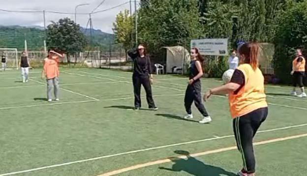 https://www.lanazione.it/image-service/view/acePublic/alias/contentid/MTQ1MGZhYzEtMjQwYi00/0/lo-sport-che-fa-crescere-tornei-di-fine-anno-nel-segno-del-fair-play.jpeg