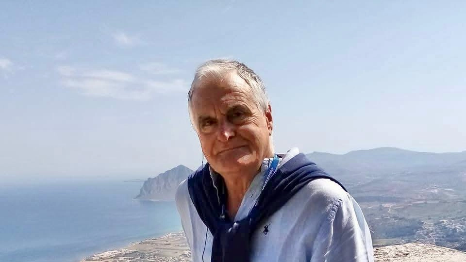 Muore a 71 anni Barzacchini dopo una carriera da speaker del palio e piaggista . La sindaca Arianna Buti: "Una bruttissima notizia per tutta la comunità". Muore a 71 anni Barzacchini dopo una carriera da speaker del palio e piaggista . La sindaca Arianna Buti: "Una bruttissima notizia per tutta la comunità".